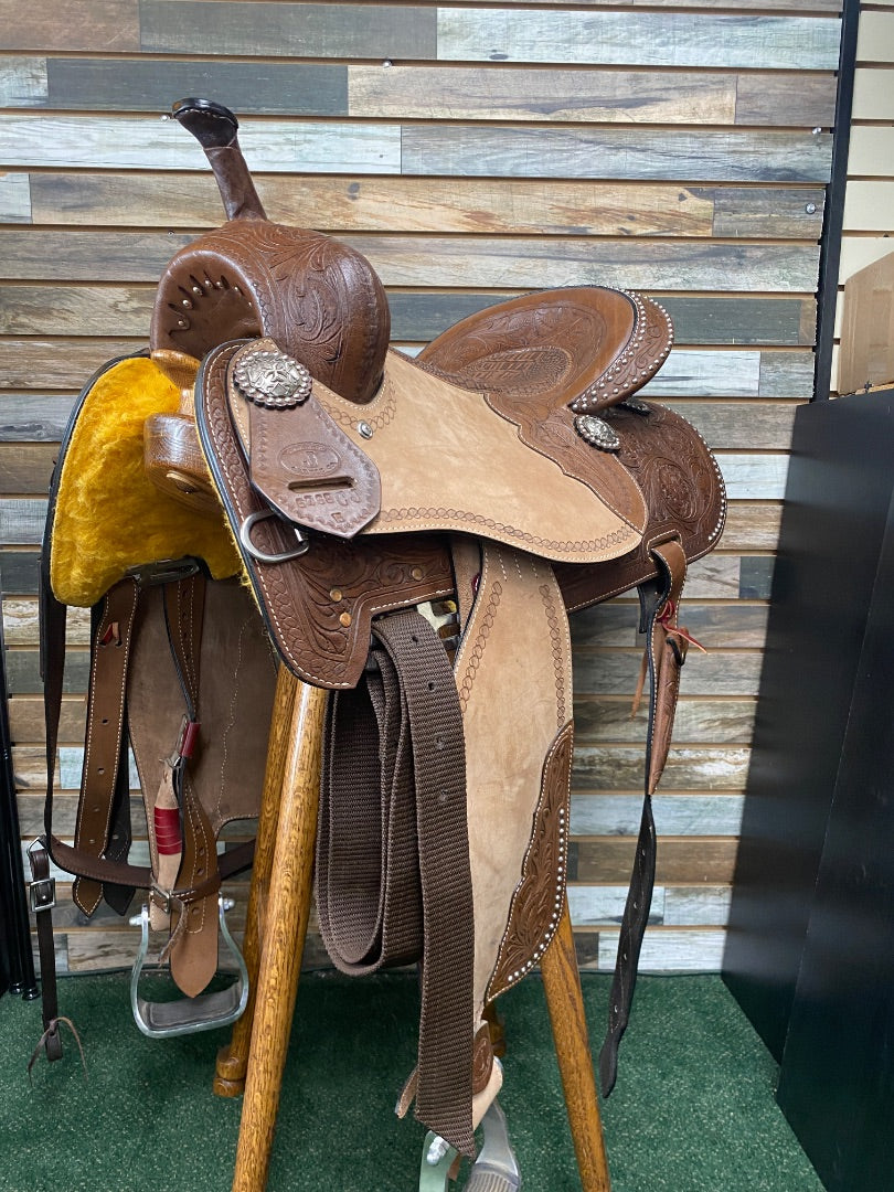 USED Circle J Barrel Saddle 15” Med Oil