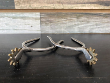 USED Golden Horseshoe Equestrian Slip On Ladies Western Spurs  Metal