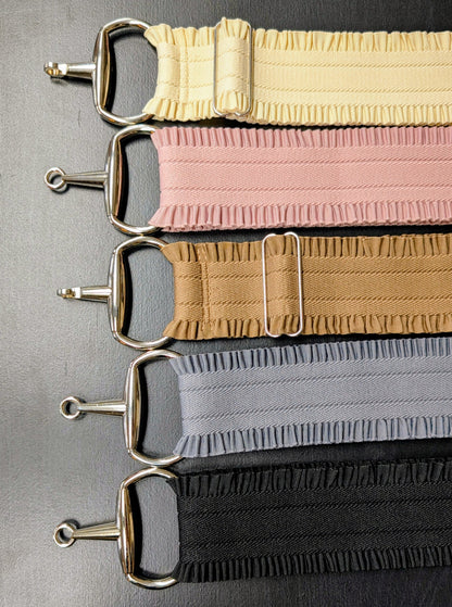 Ladies Ruffled Stretch Belt with Snaffle Bit Clasp