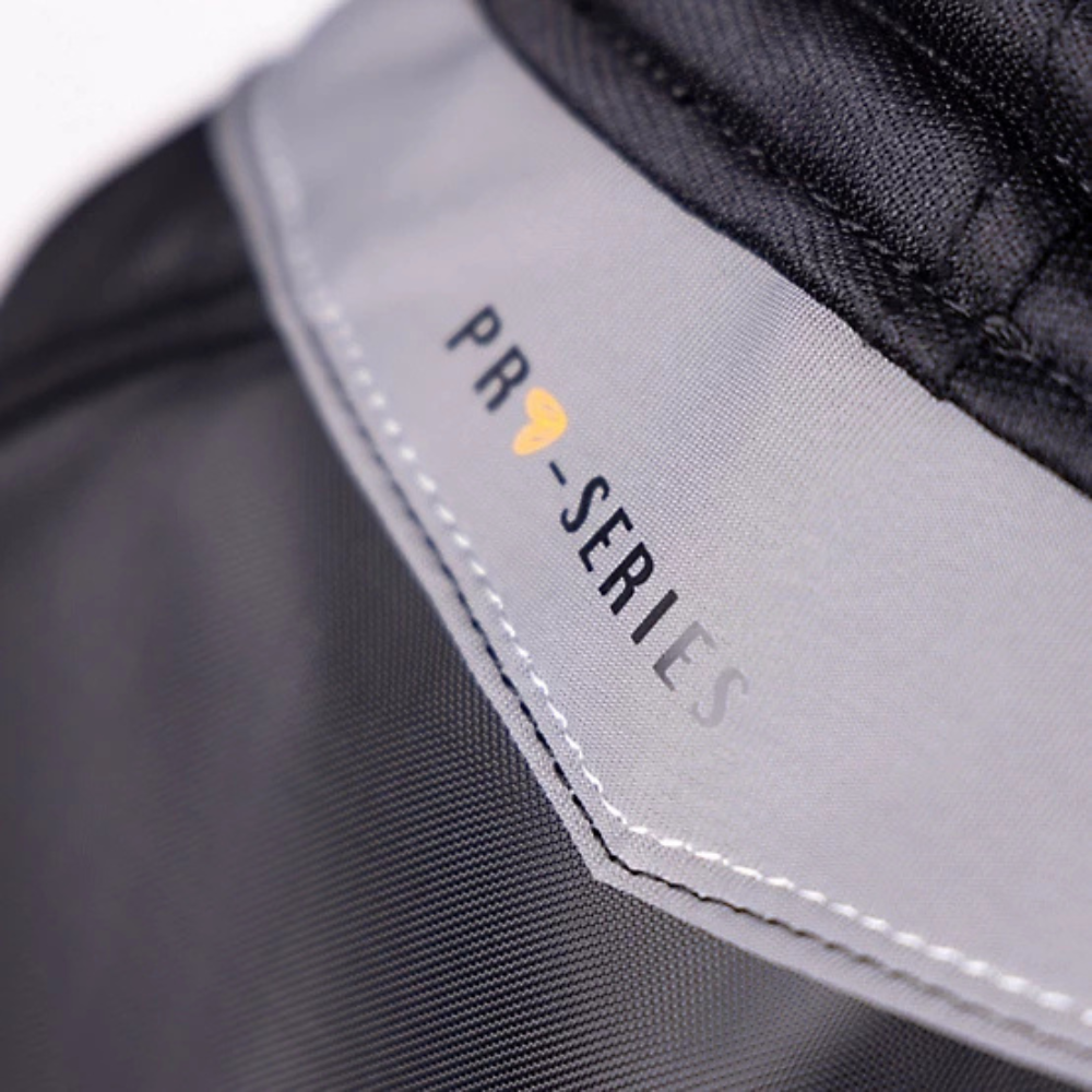 Shires - FlyGuard Pro Fine Mesh Fly Mask With Ear Hole