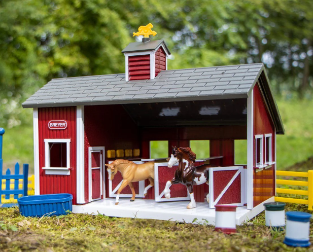 Breyer Red Stable Playset