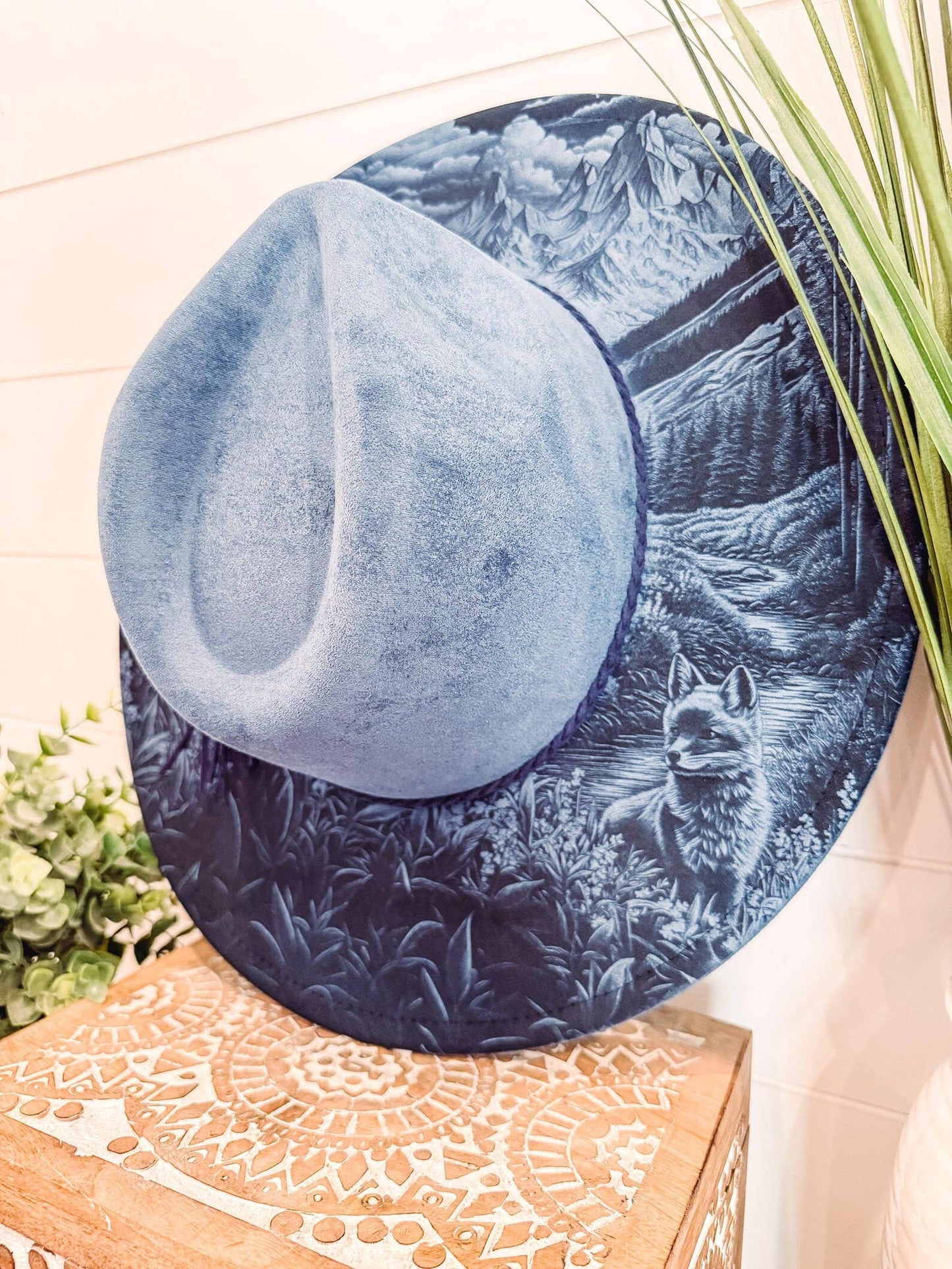 Engraved Fox Mountain Hat