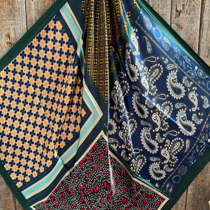 35X35" Green and Blue Multi Patterned Wild Rag / Scarf WR3461