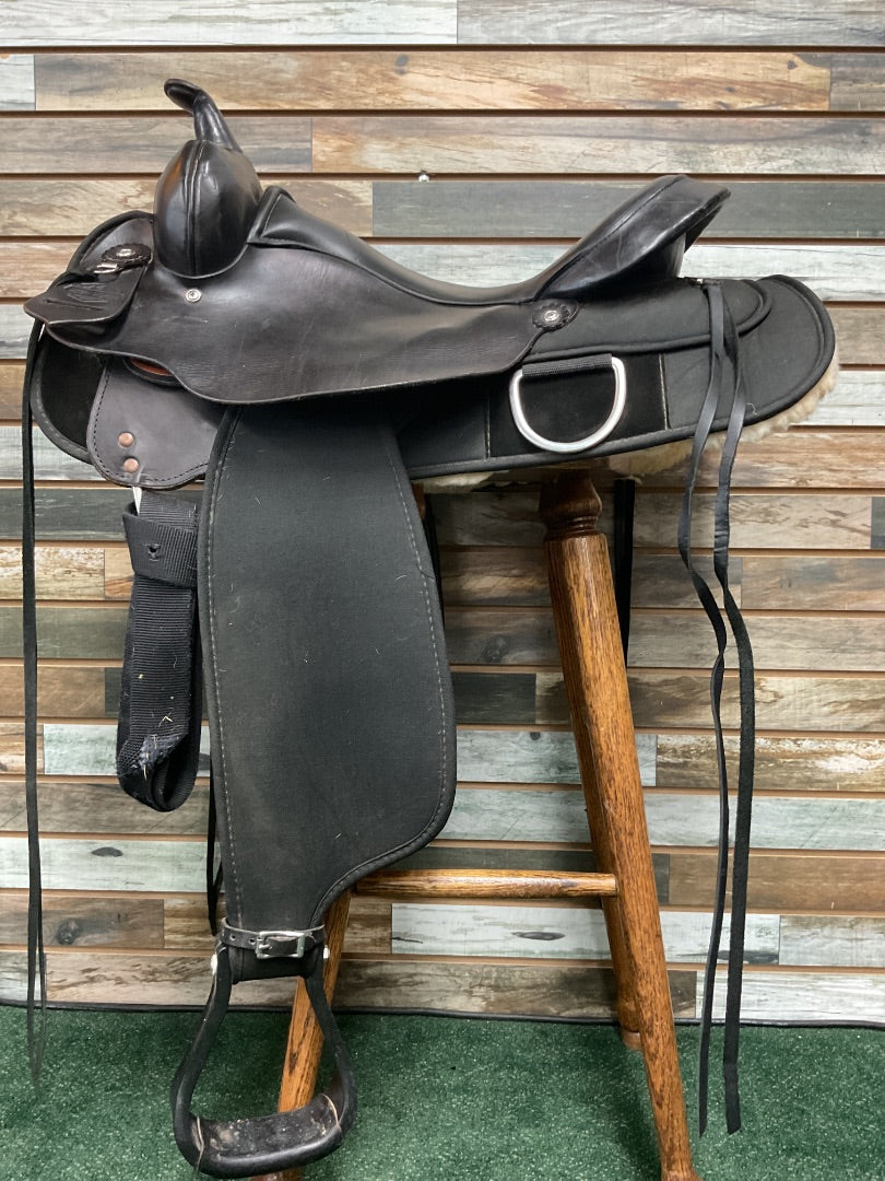 USED High Horse (Circle Y) Western Trail Saddle 16" Black