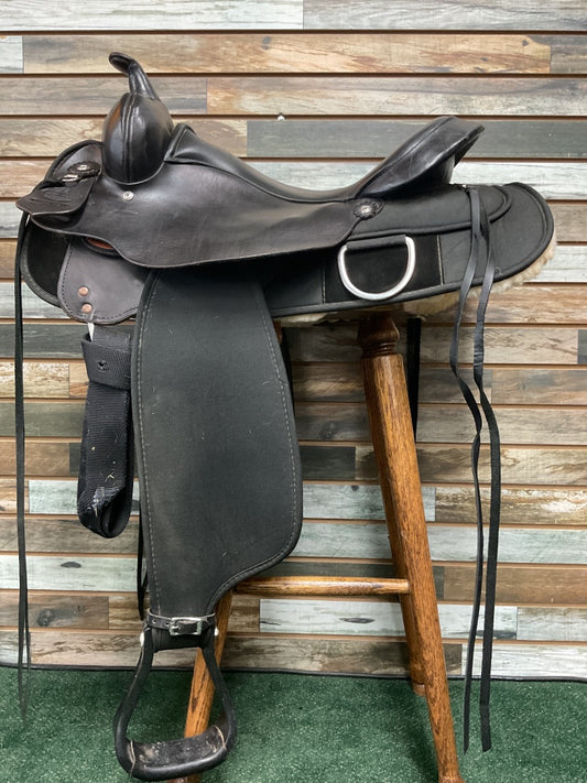 USED High Horse (Circle Y) Western Trail Saddle 16" Black