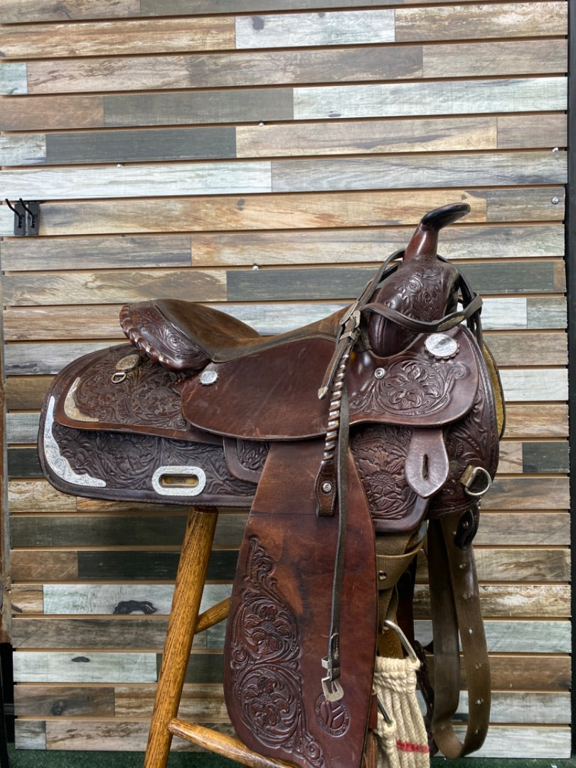 USED Circle Y Western Trail Saddle 14.5 Dark Oil