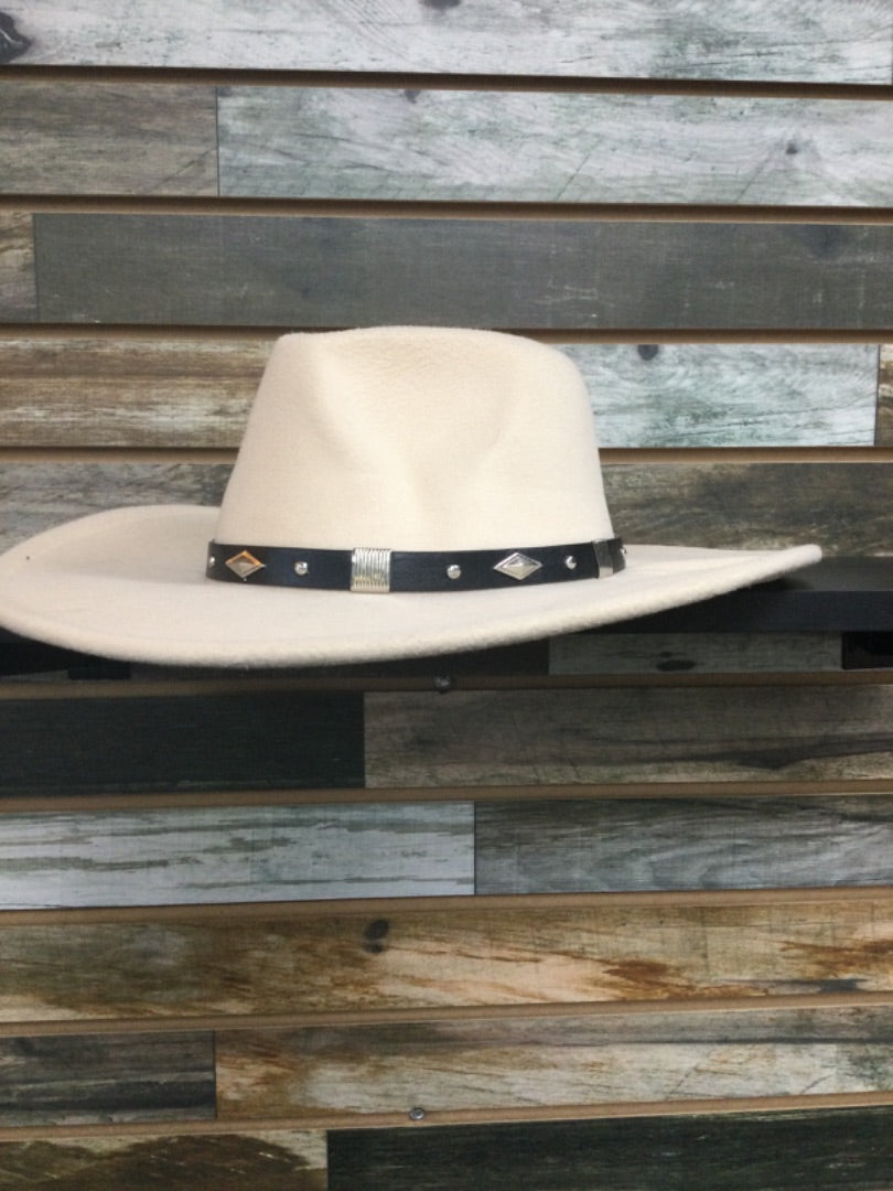 USED  Ladies Western Hats Felt  Light Tan