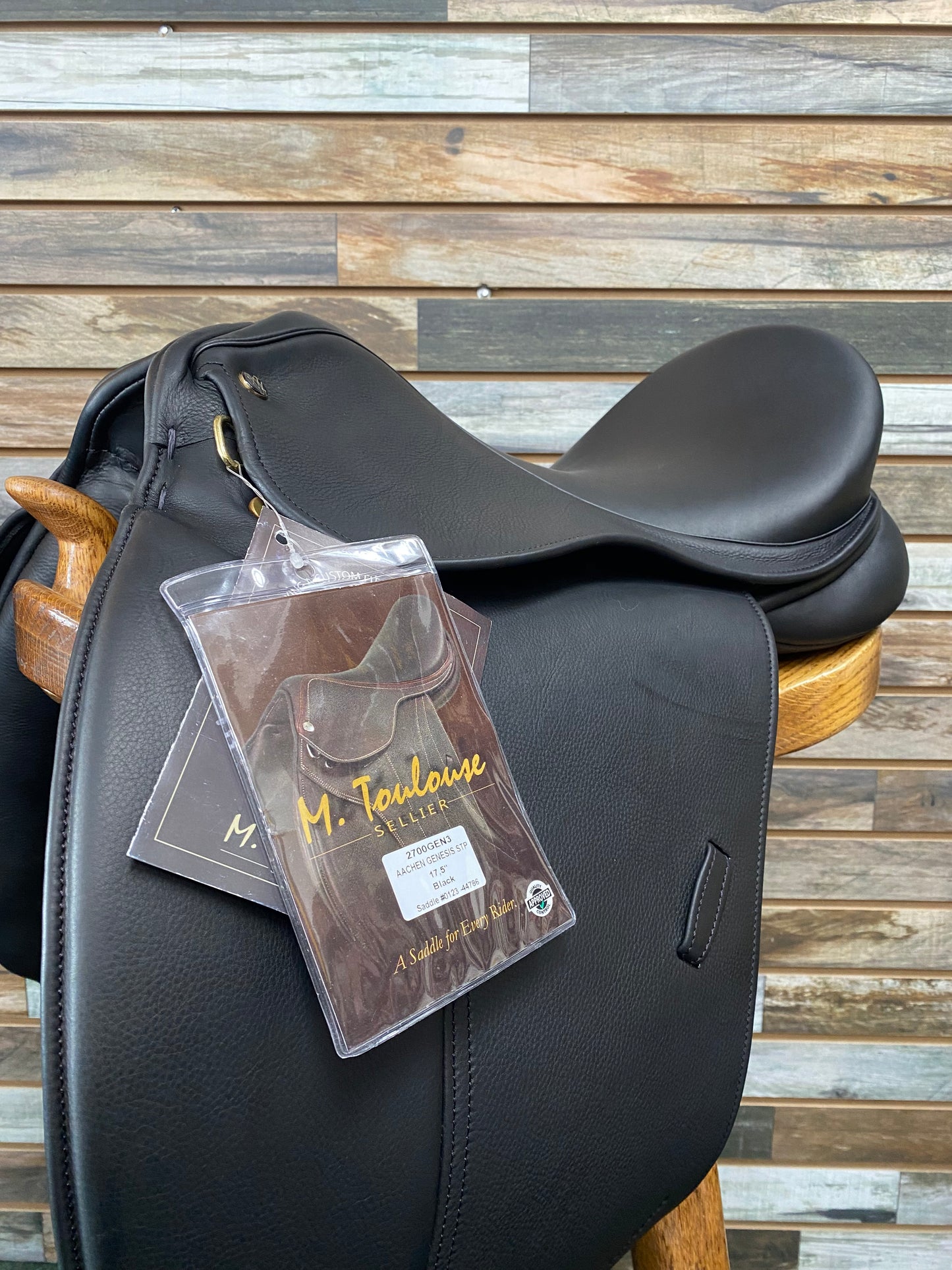 Marcel Toulouse Aachen Dressage Saddle Genesis™ Adjustable Tree™ 17.5"