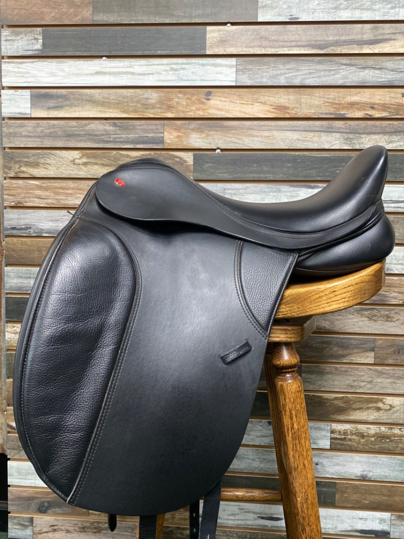 USED Thorowgood Dressage Saddle 17.5 Black