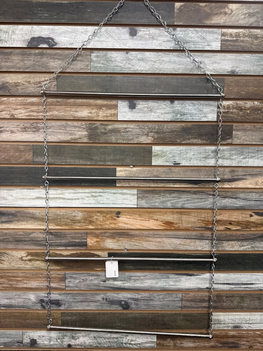 USED 4-Holder Blanket Rack