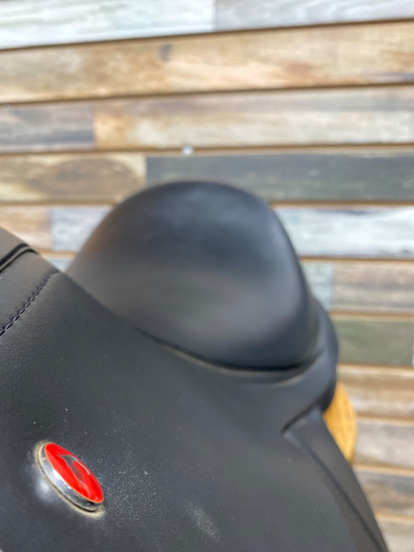 USED Thorowgood Dressage Saddle 17.5 Black