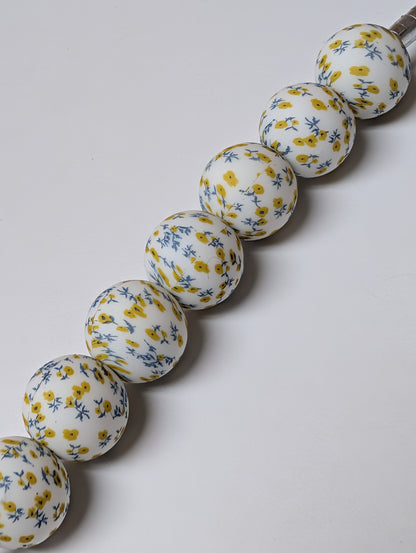 Cowgirl Curbz Beaded Curb Chains Floral Patterns