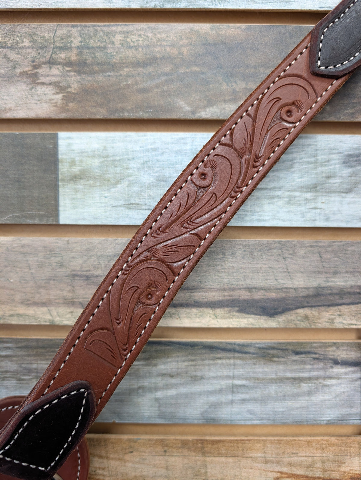 HR 1 1/2" Hand Tooled Medium Oil Breast Collar w/ Swirl Tooling