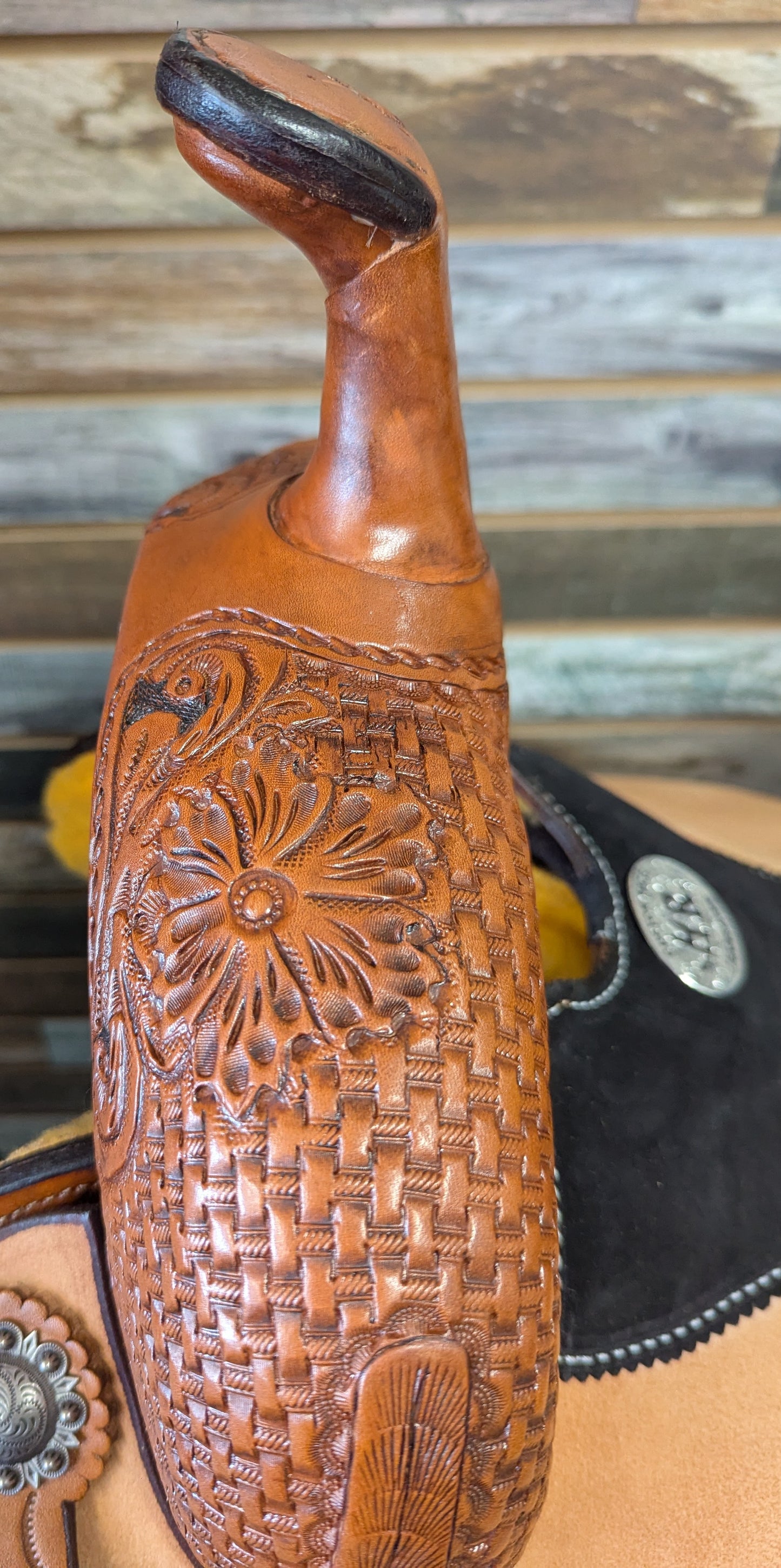 HR Barrel Saddle